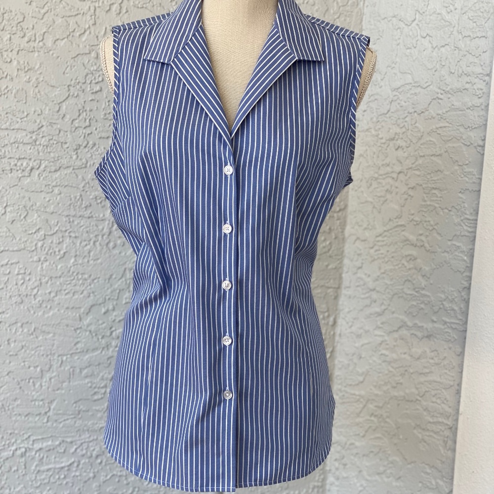 Jones NY Signature Sleeveless Blouse Blue & white